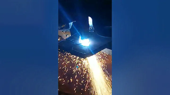 Плазма 125 Foxweld (АППАРАТ ПЛАЗМЕННОЙ РЕЗКИ SAGGIO PLASMA 125)